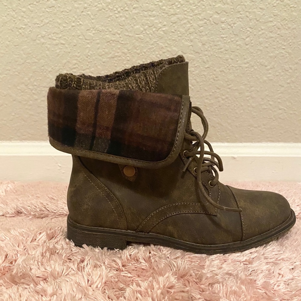 Elenora Brown Booties